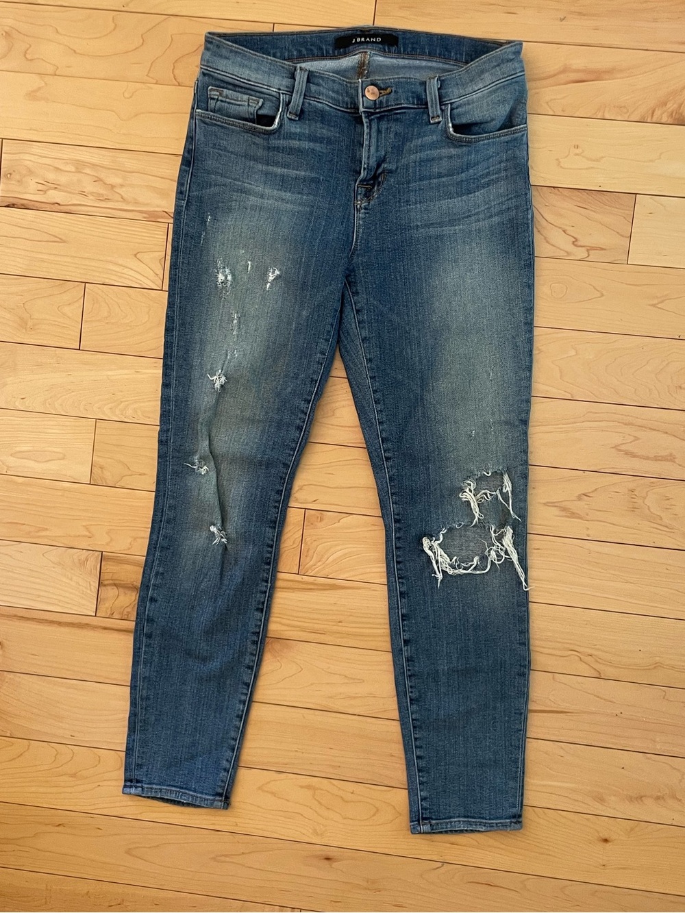 Women's Capri Distressed Skinny Jeans - Blue